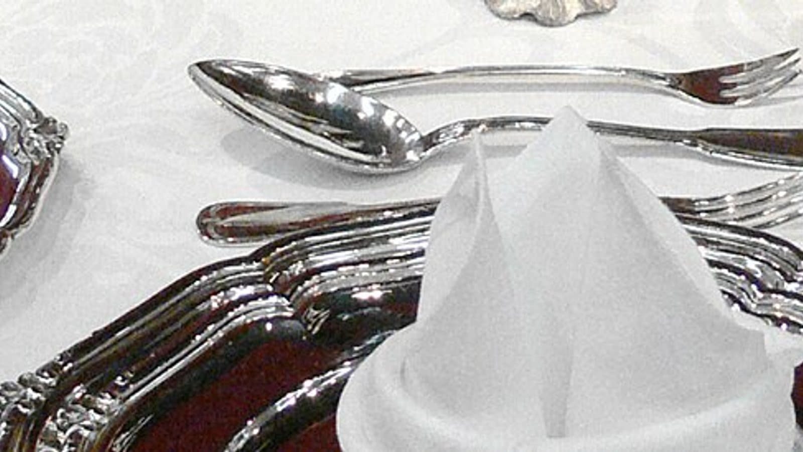 Fine Dining banner Silbertafel Reiss. File photograph.